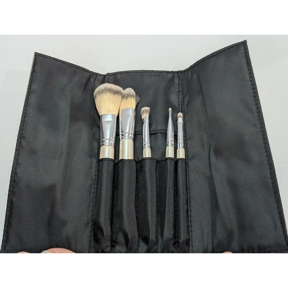 Bliss Makeup Brush Set Womens OS Silver Good 5pc Travel Case Metallic Cosmetic